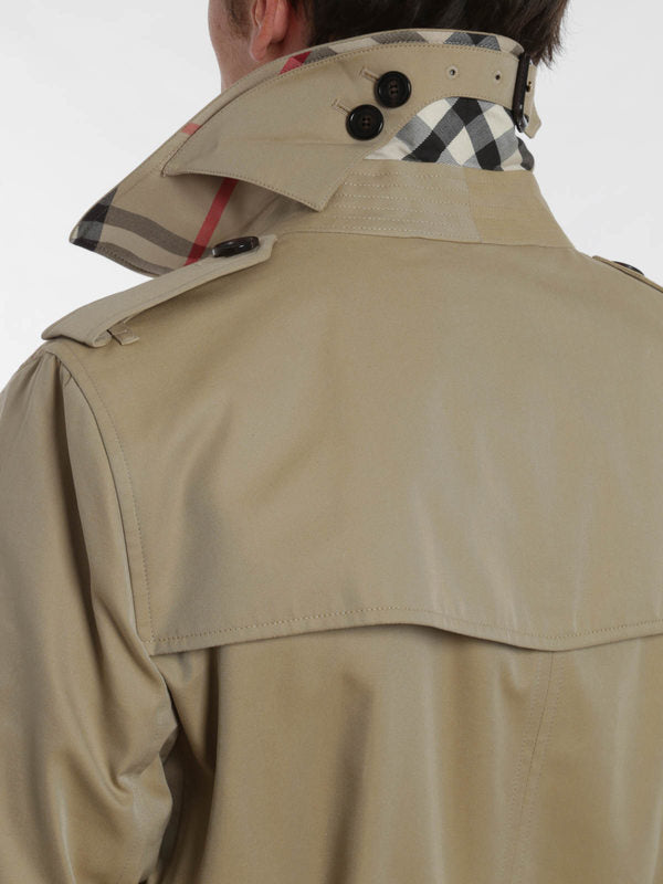 Come indossare il trench Burberry