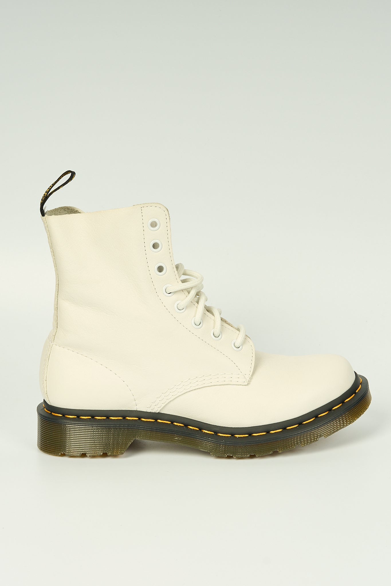 Dr clearance martens ivory