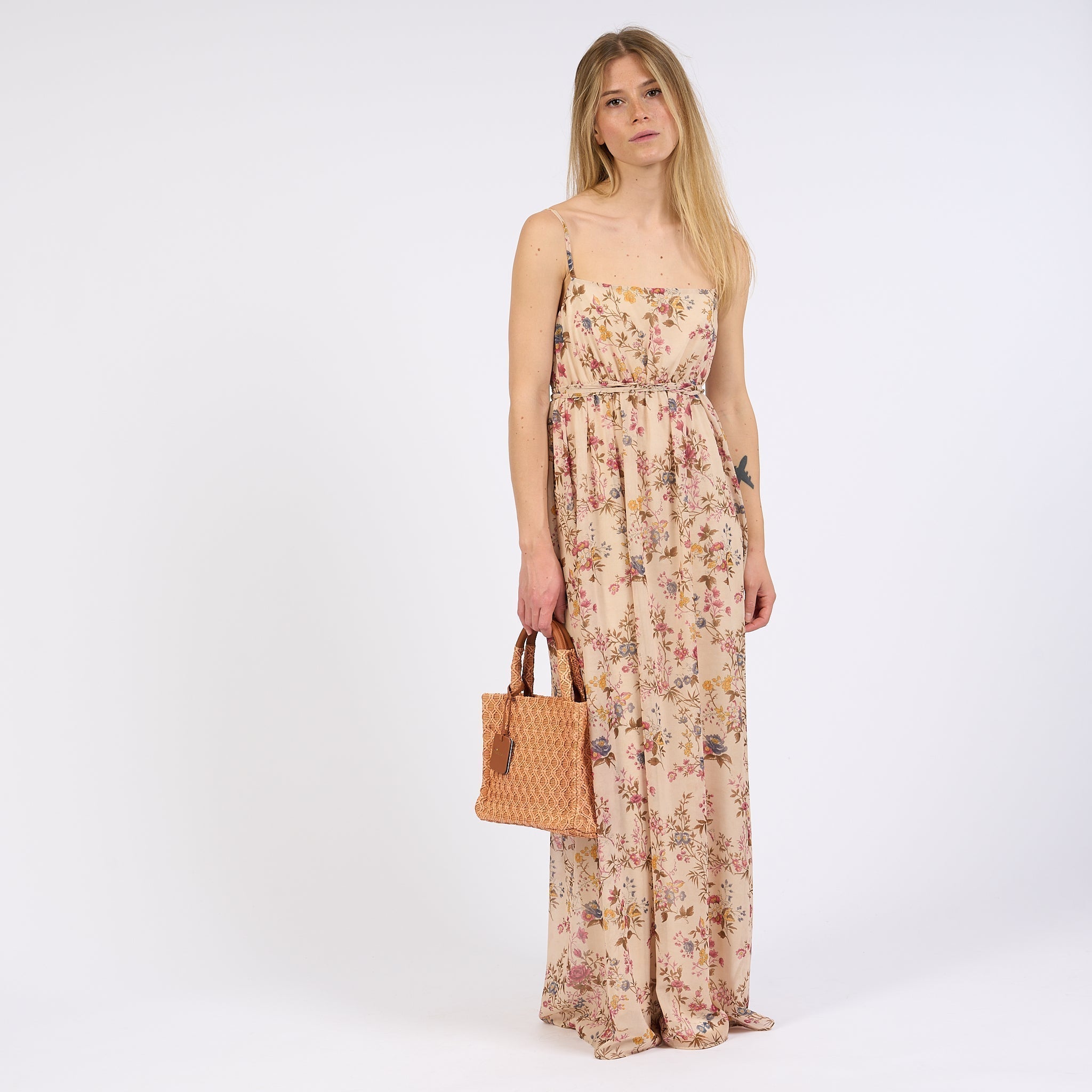 Where are Max Mara outlets located?