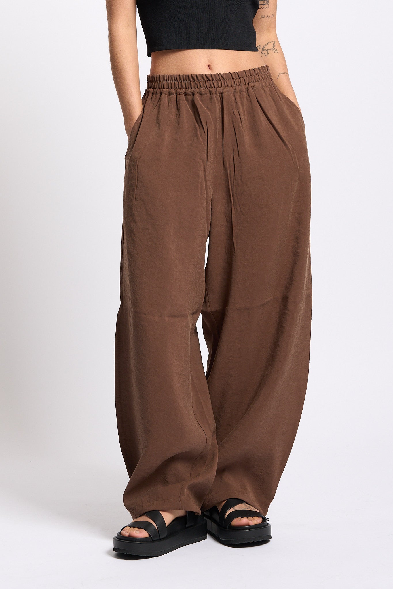 Alpha Pantalone con Elastico Cioccolato Donna-4