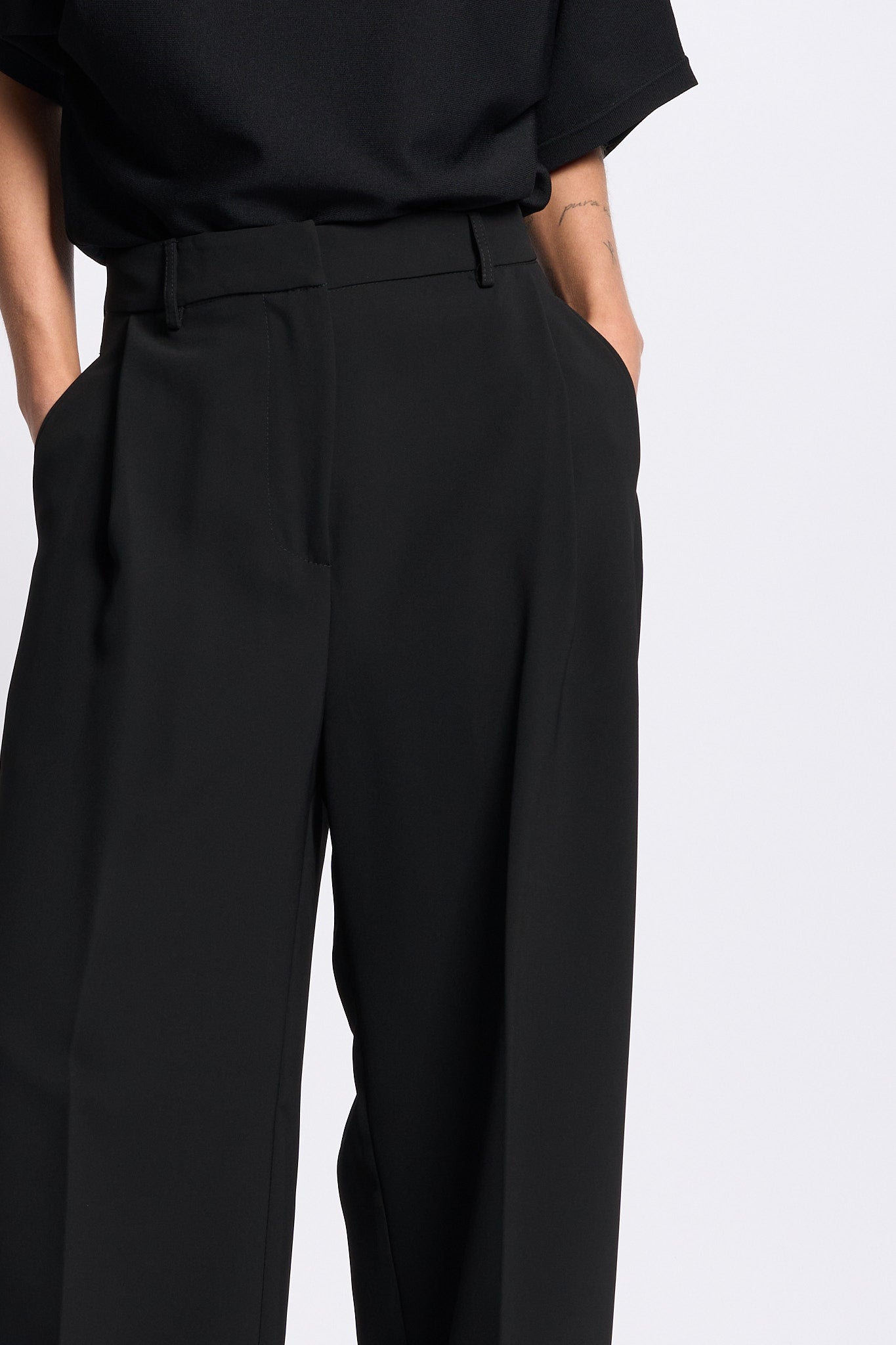 Alpha Pantalone in Cadì Nero Donna-3