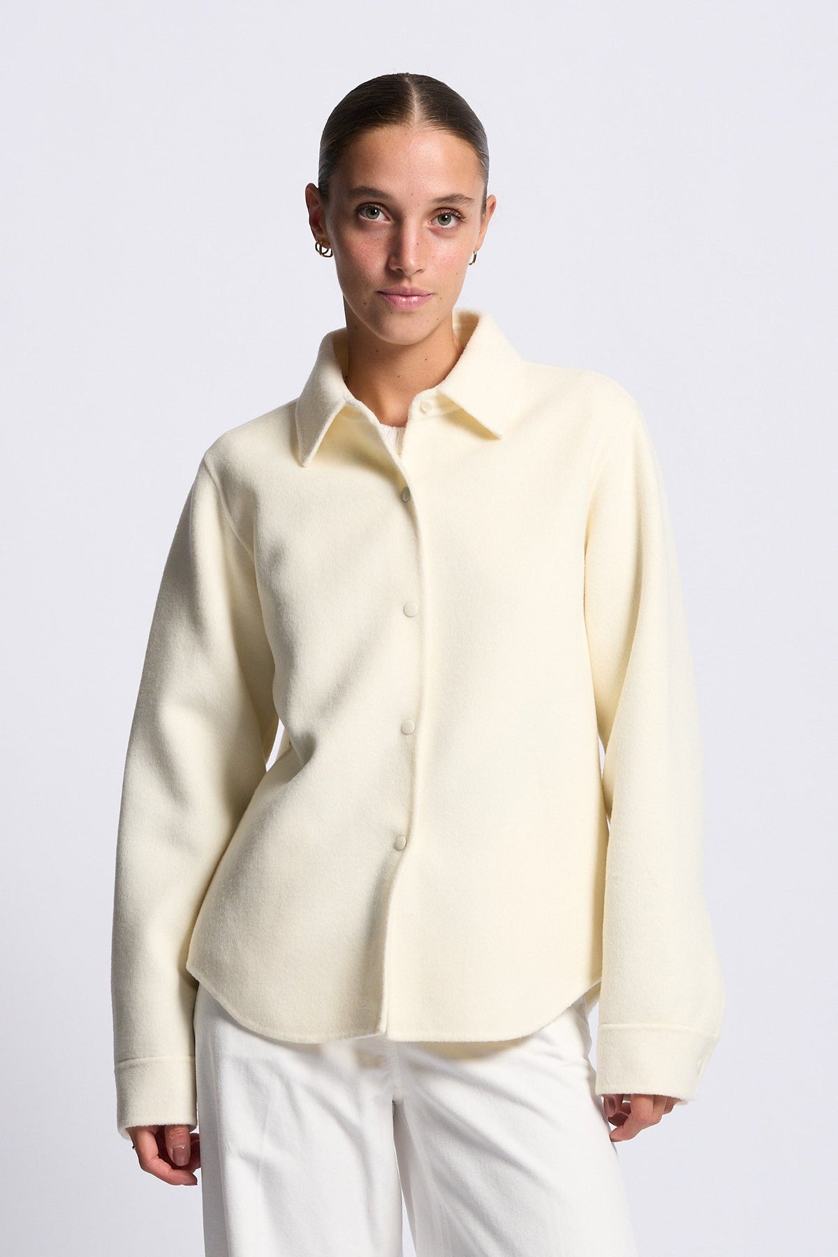 Aspesi Camicia Donna Doppio Lana Panna con collo classico-9