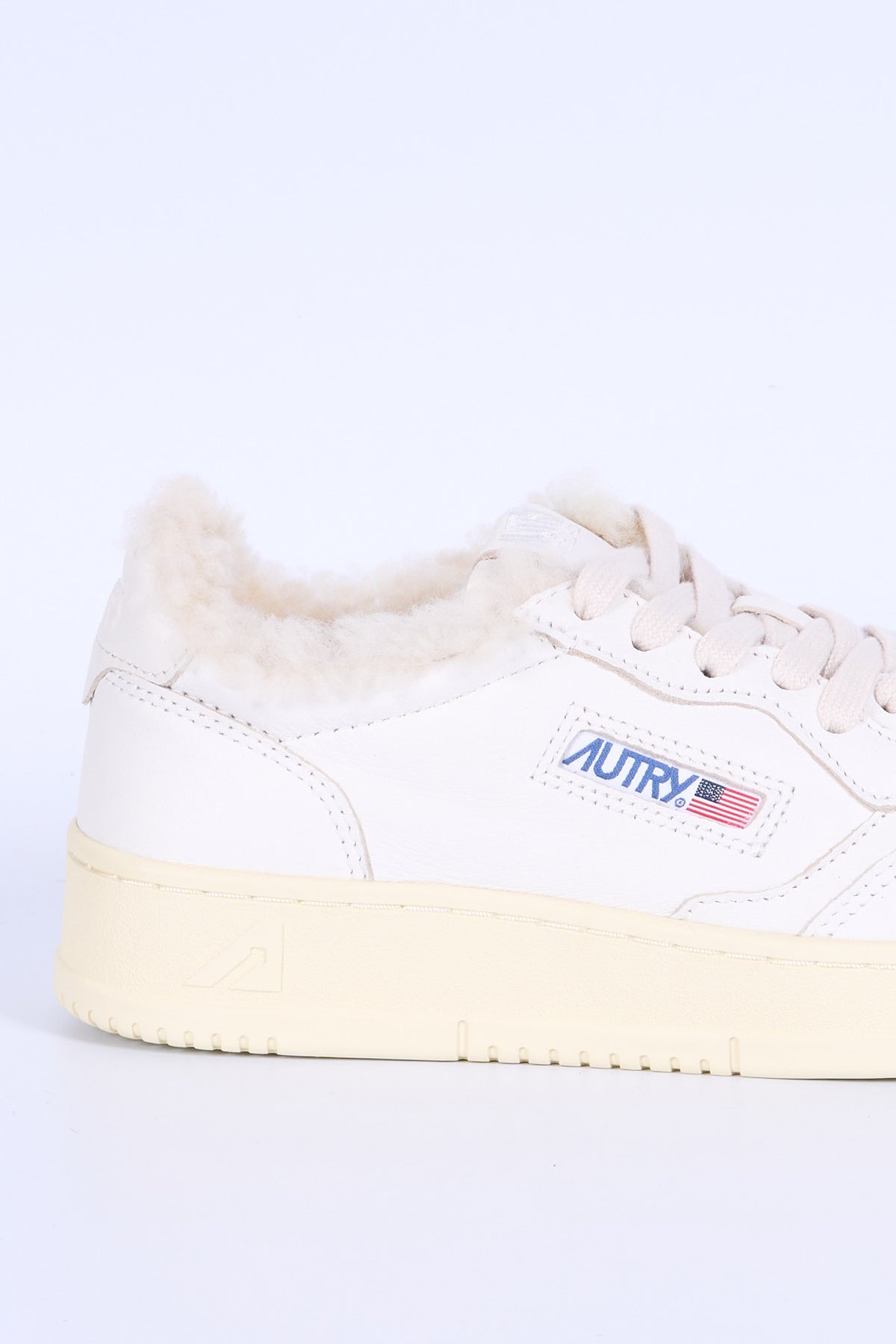 Autry Sneakers Medalist AULW SR01 Con Pelliccia Bianco Donna-2
