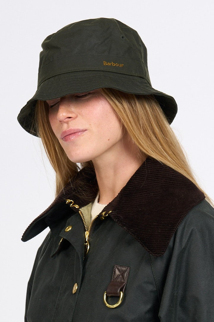 Barbour Cappello Pioggia BELSAY Donna in cotone cerato oliva-2