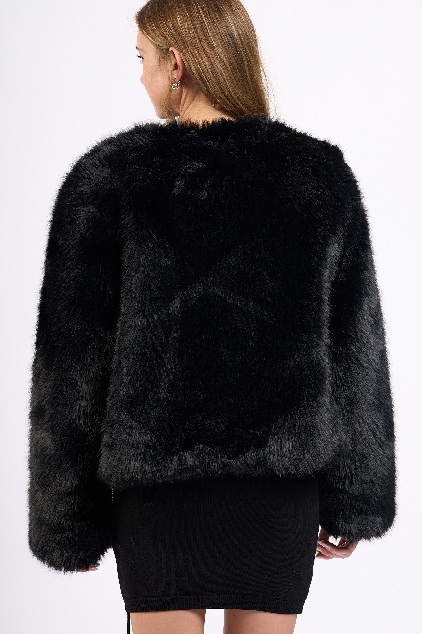 Blugirl Eco Pelliccia Corta Nera-6