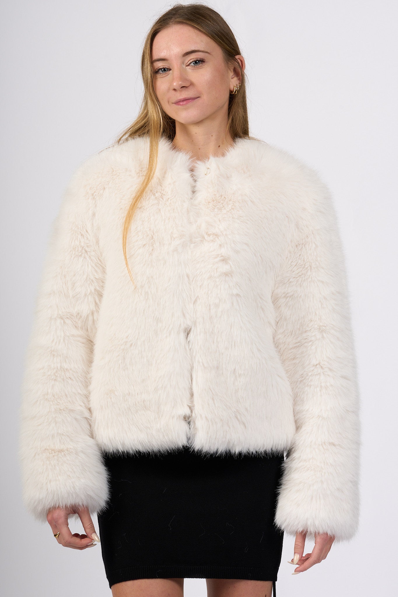 Blugirl Pelliccia Corta Eco Bianco Donna-5