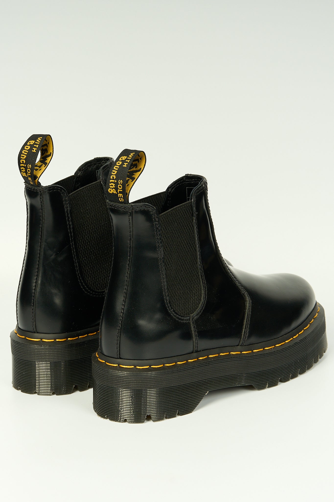 Dr. Martens Beatles Wedge Leather Black Woman-3