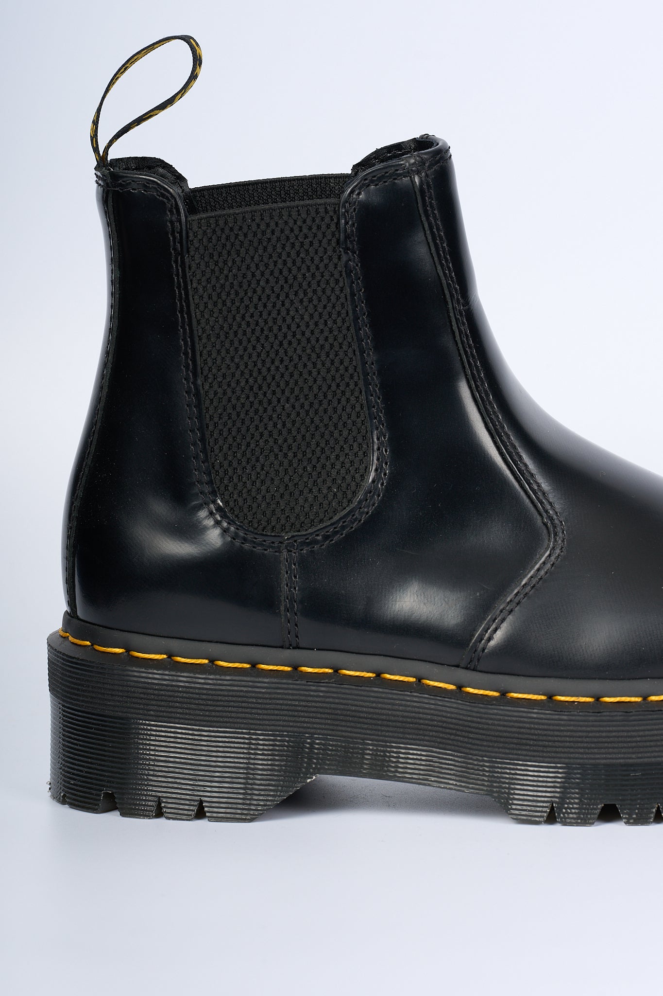 Dr. Martens Beatles Wedge Leather Black Woman-5