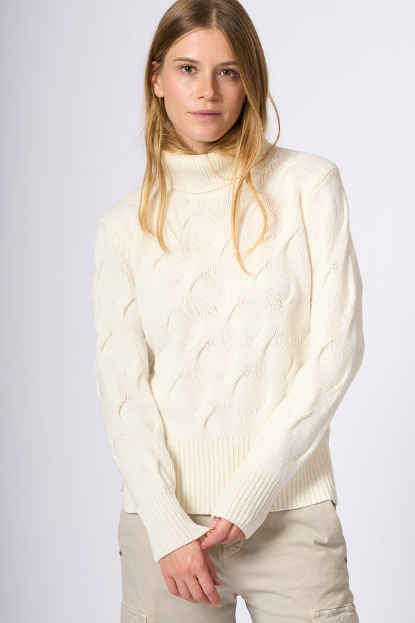 Gran Sasso Women's Milk Braided Turtleneck