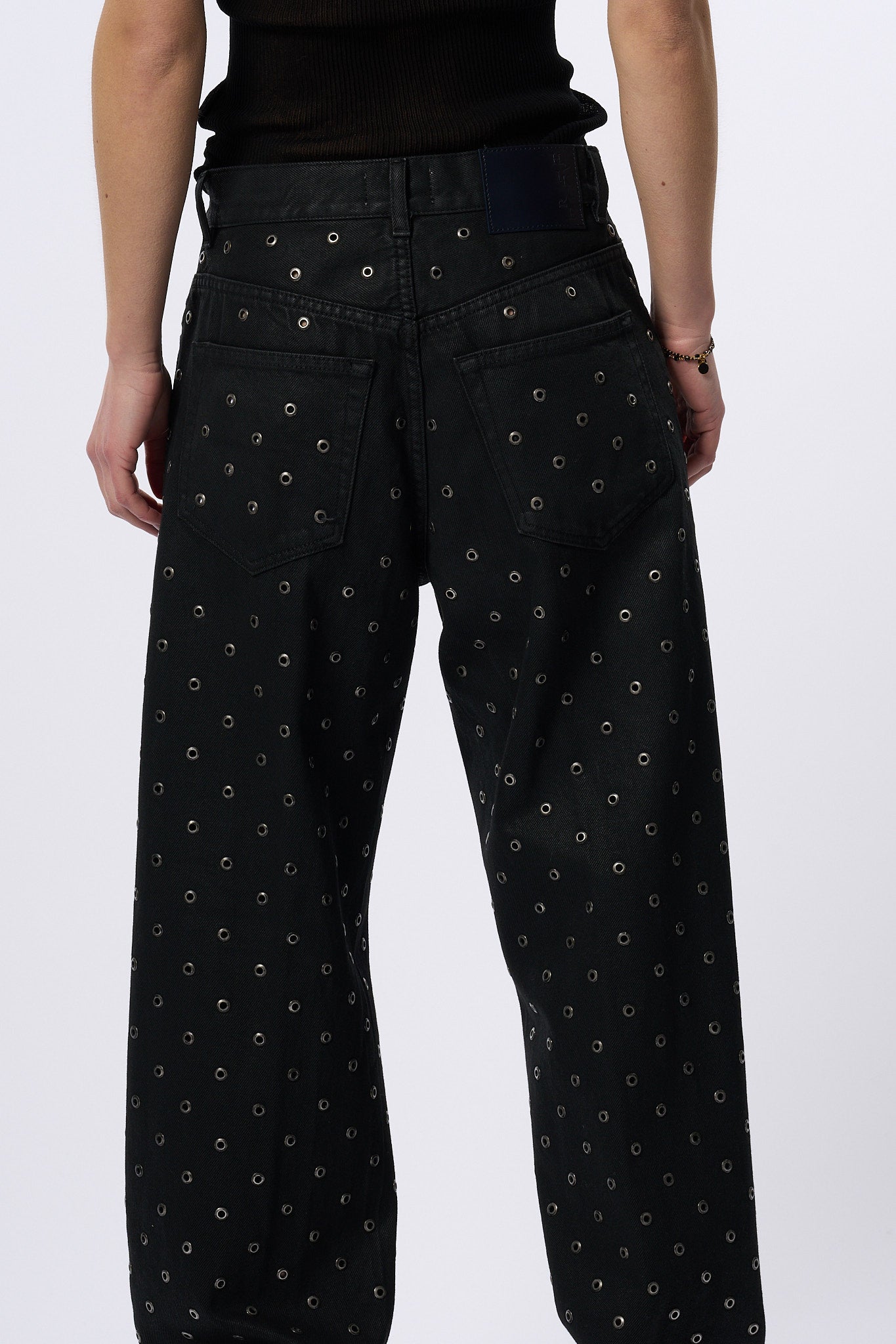Haikure Jeans Bonnie con Borchie Nero Donna-7