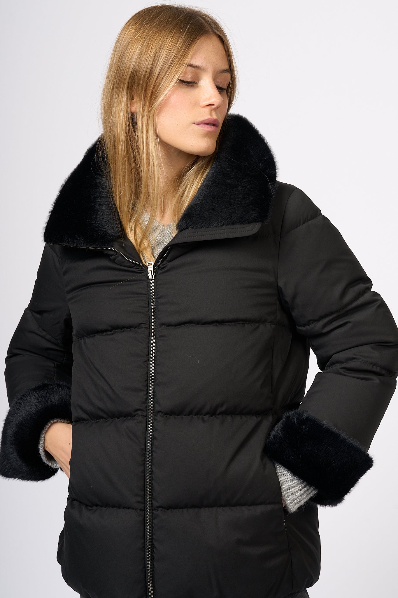 Herno Women's Black Opaque Down Jacket-6