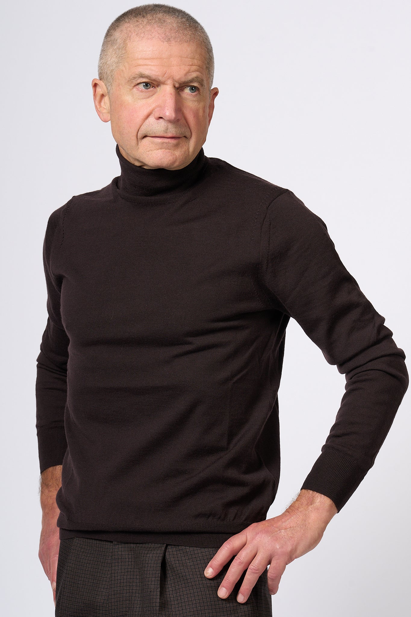 Hosio Extrafine Dark Brown Turtleneck Men-4