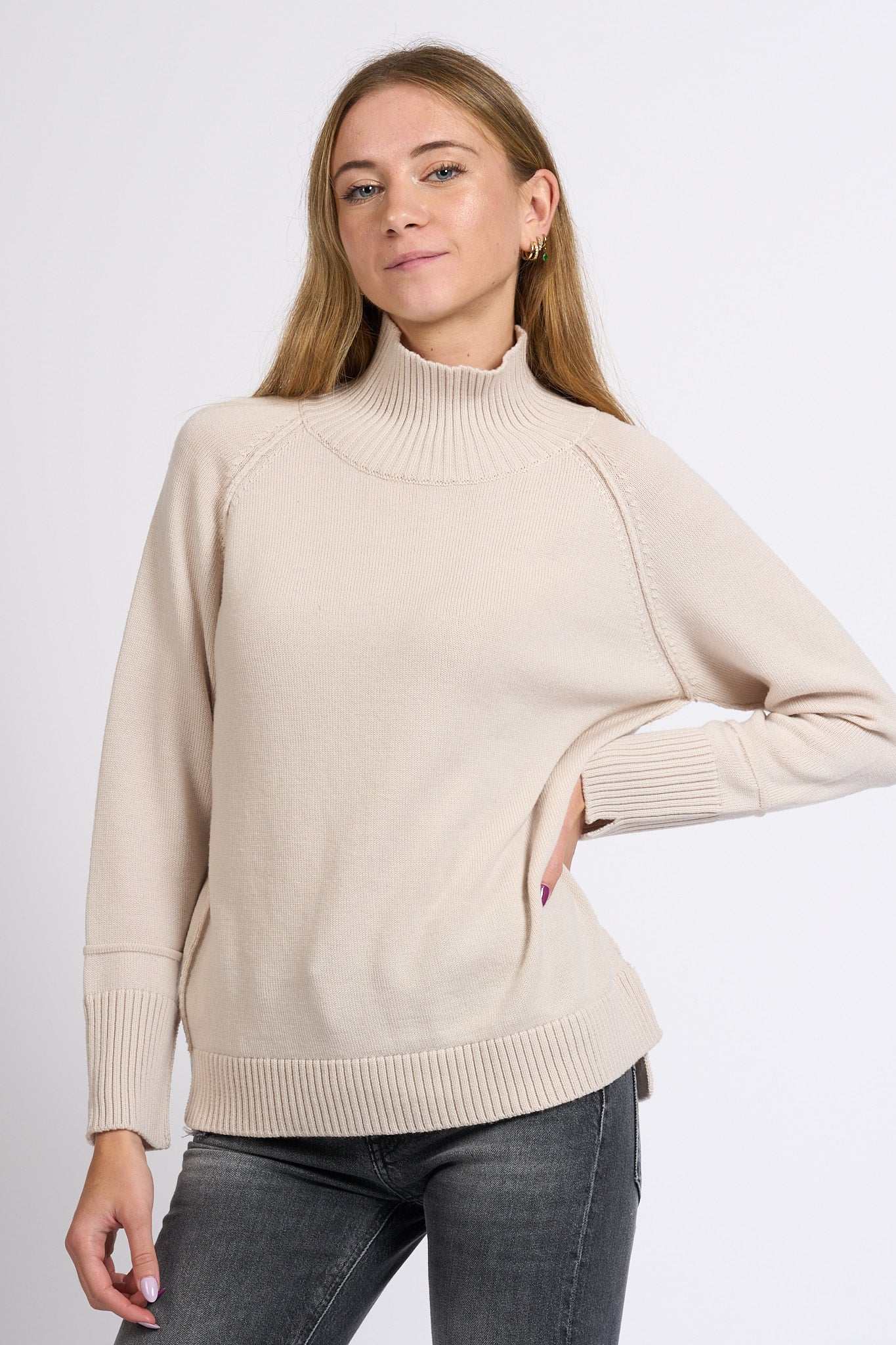 Intrecci Milano Dolcevita Raglan Sabbia Donna-9