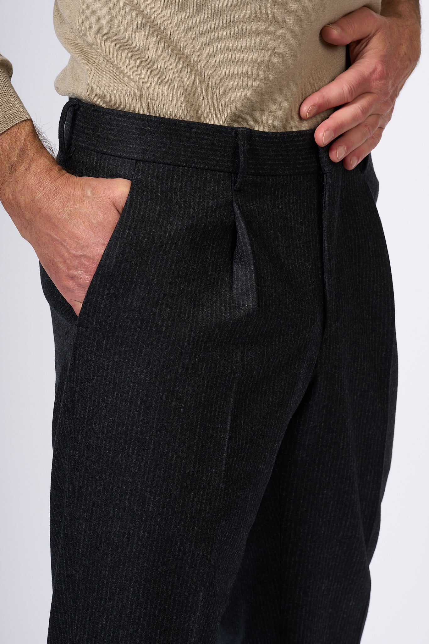 Lardini Pantalone Gessatino Antracite Uomo-3