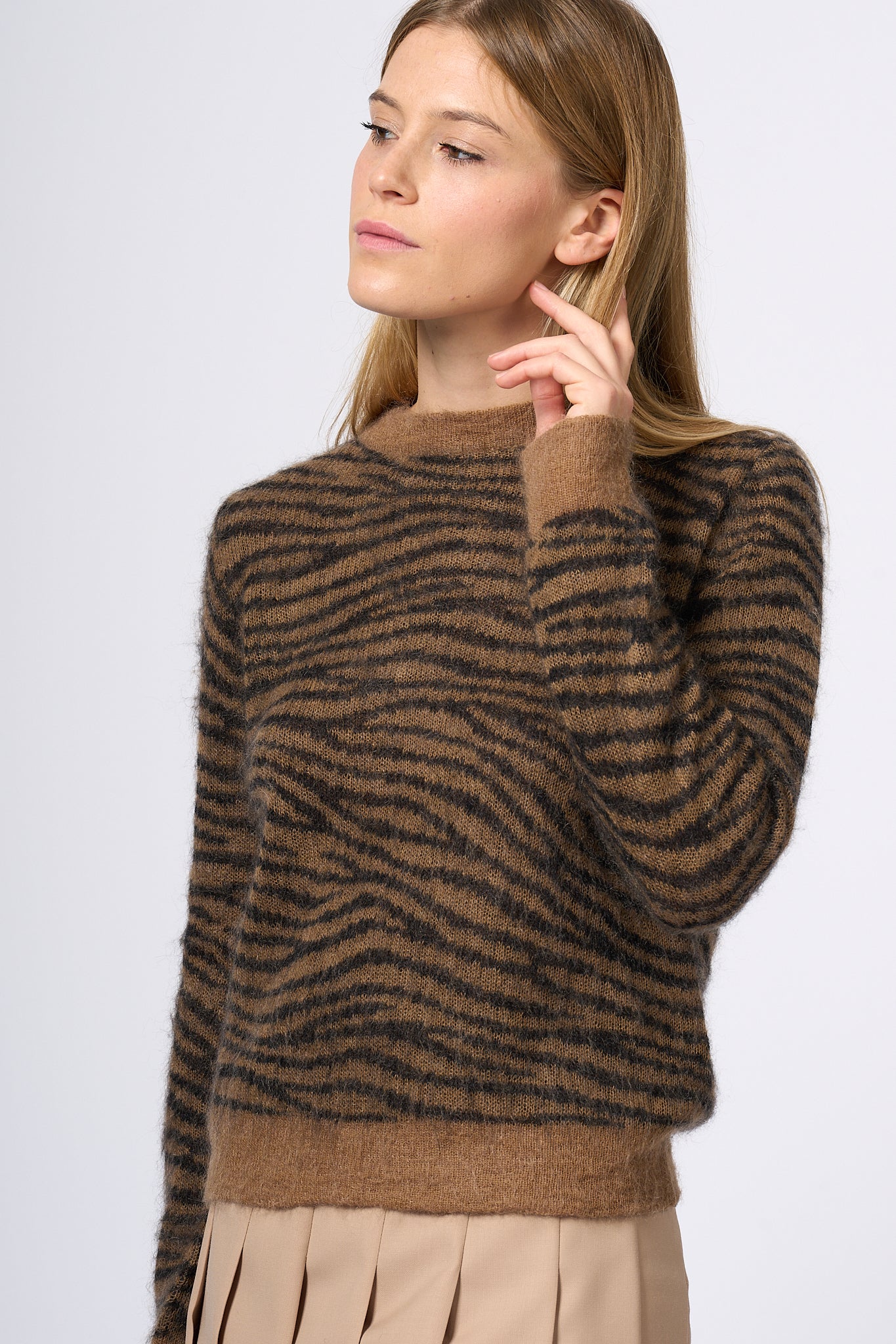 Max Mara Abadan Animalier Sweater Black/Brown Women-4