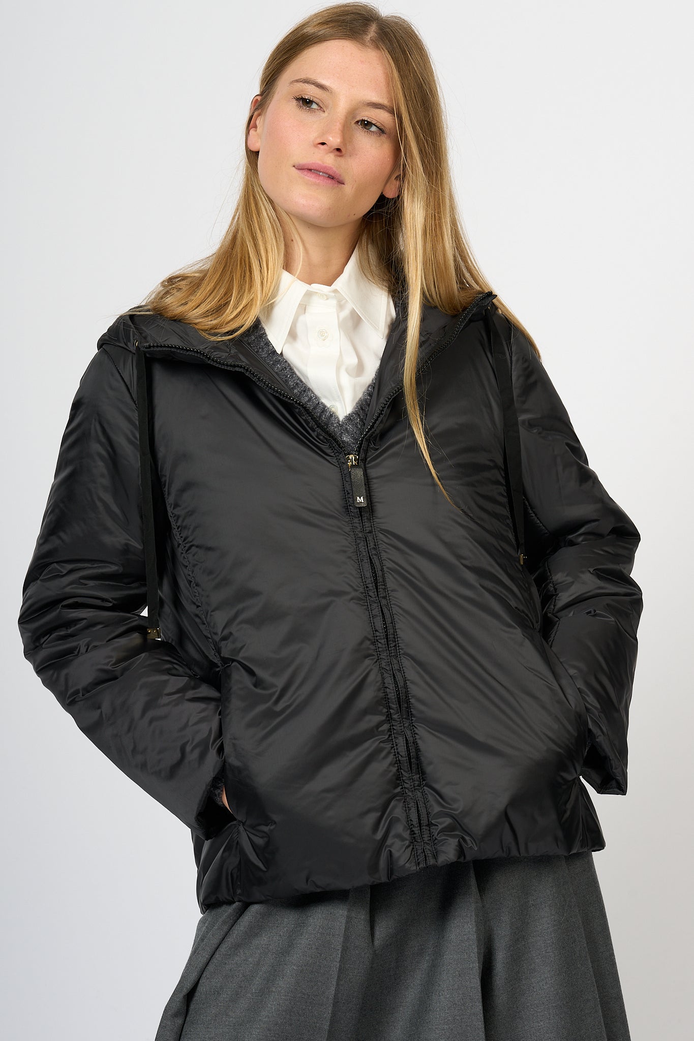 Max Mara Greenh Short Down Jacket Black Women-4