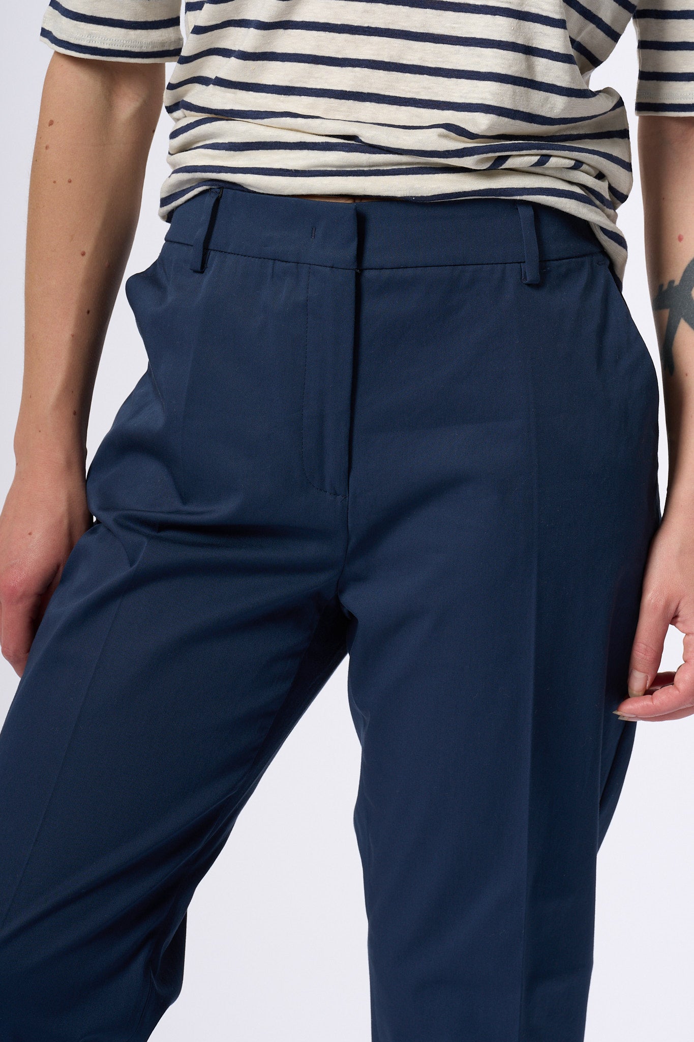 Max Mara Weekend Pantalone Cecco In Cotone Stretch Blu Donna-6