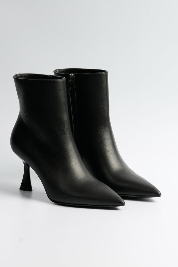 Sergio Levantesi Black Leather Ankle Boots for Women-2