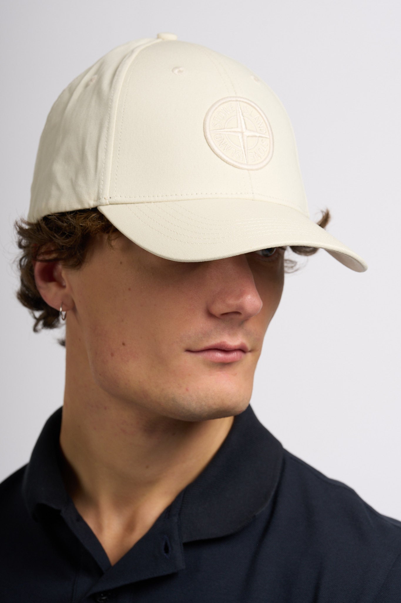 Stone Island Cappellino con Logo Ricamato Avorio Uomo-1