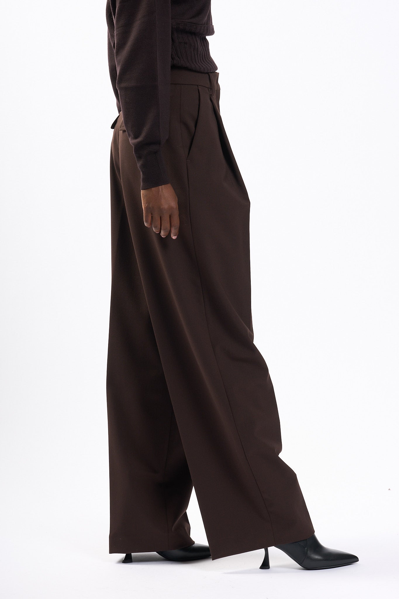 The latest Pantalone Axel Marrone Donna-6