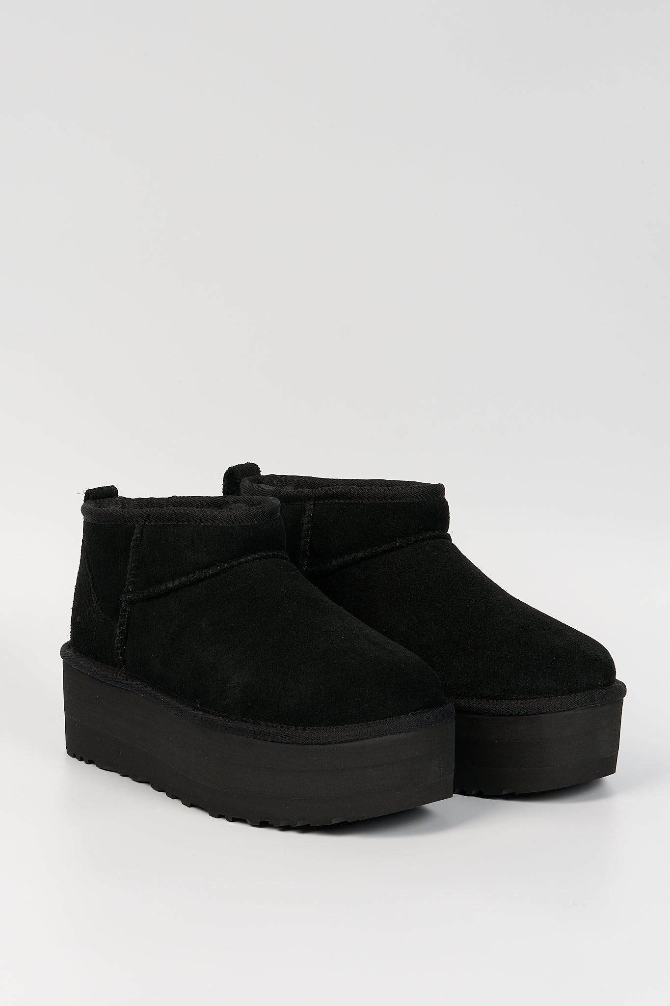 Ugg Ultra Mini Platform Boot Black Women-2