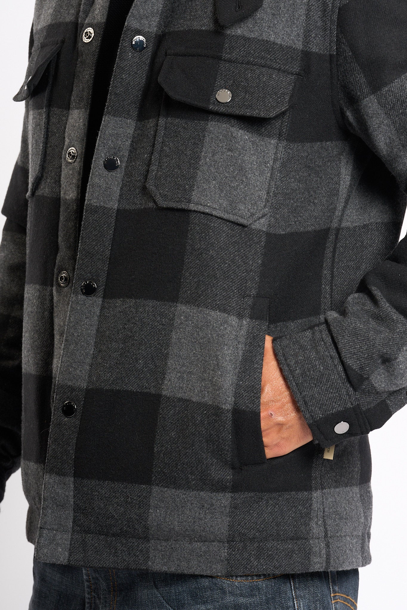 Woolrich Giaccca Camicia Alaskan Cemento Uomo-9